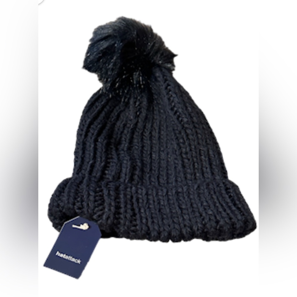 Hat Attack Bryce Knit Beanie. Removable Pom Pom. NWT